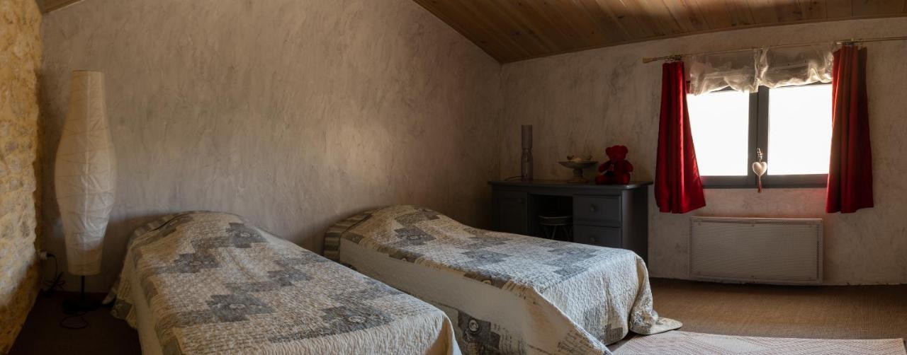 Le Mas Du Chat Bed & Breakfast Cavaillon Luaran gambar