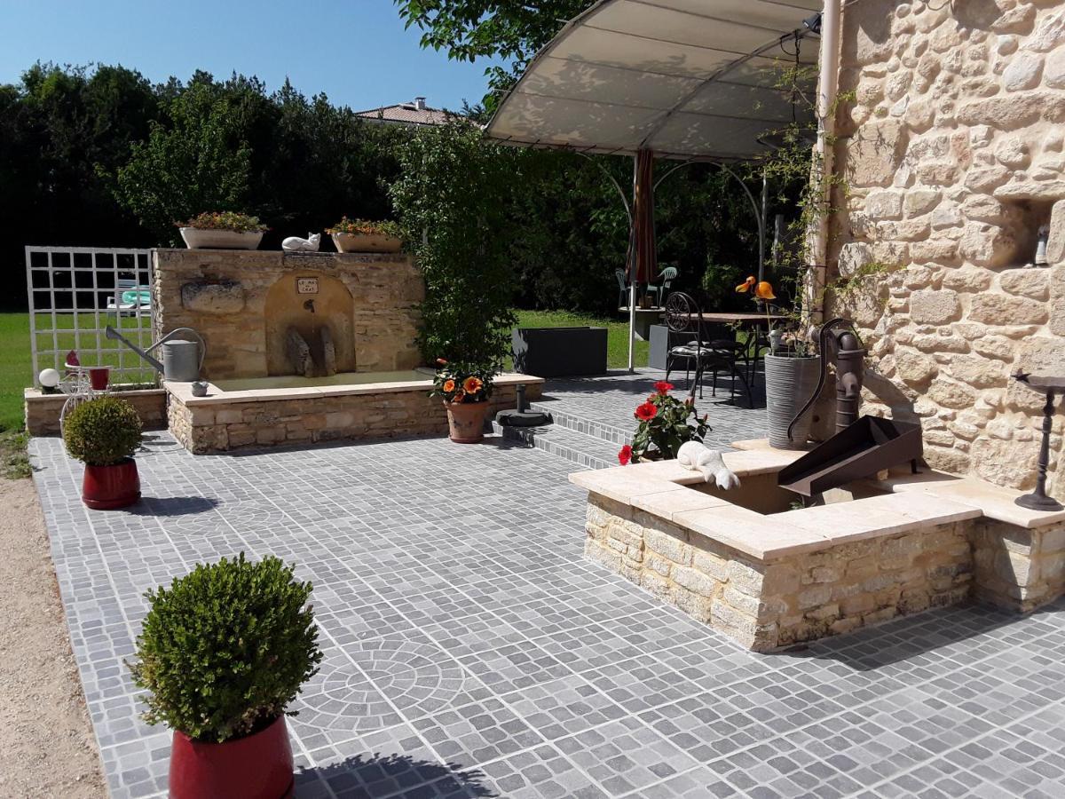 Le Mas Du Chat Bed & Breakfast Cavaillon Luaran gambar