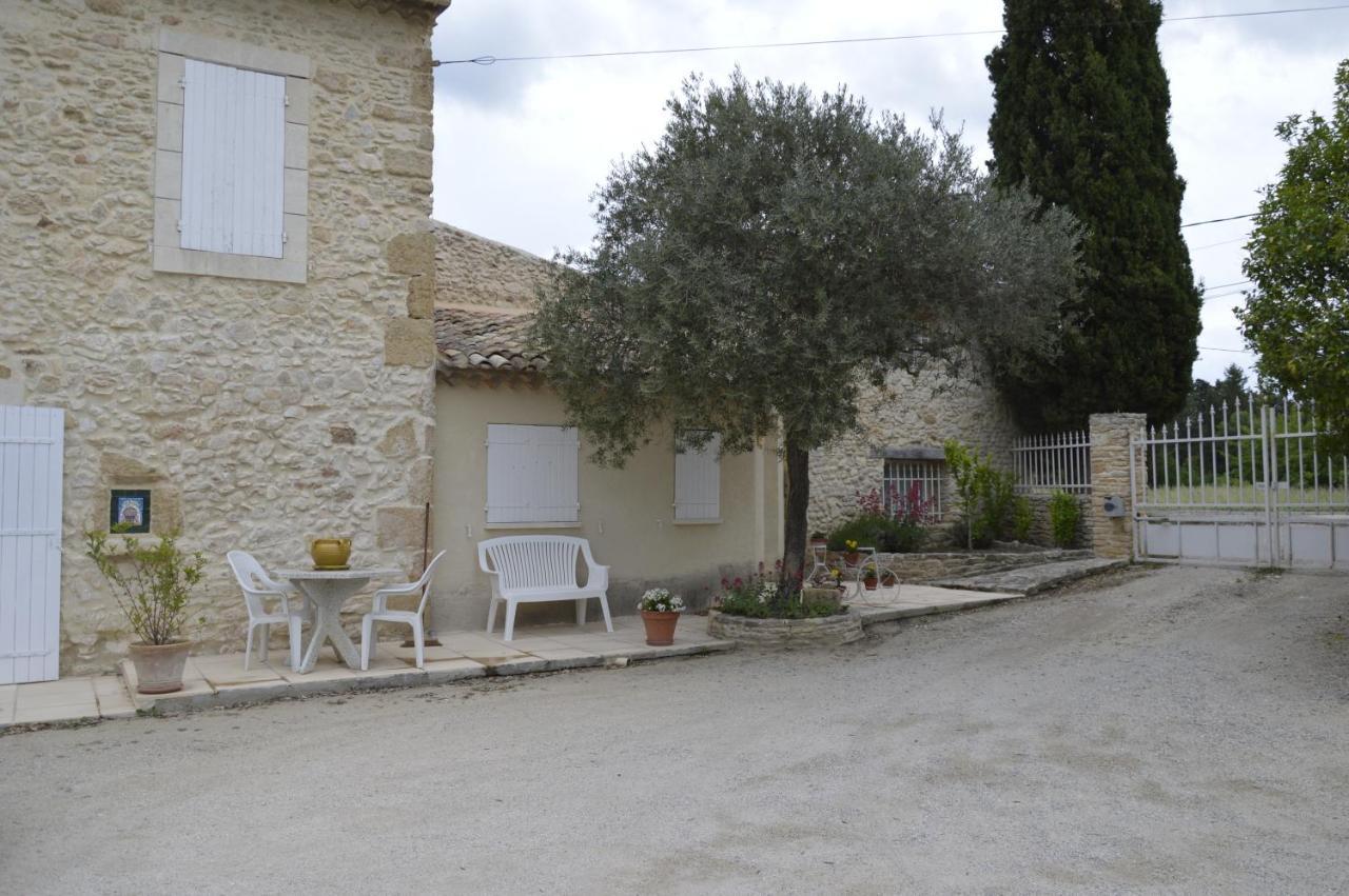 Le Mas Du Chat Bed & Breakfast Cavaillon Luaran gambar